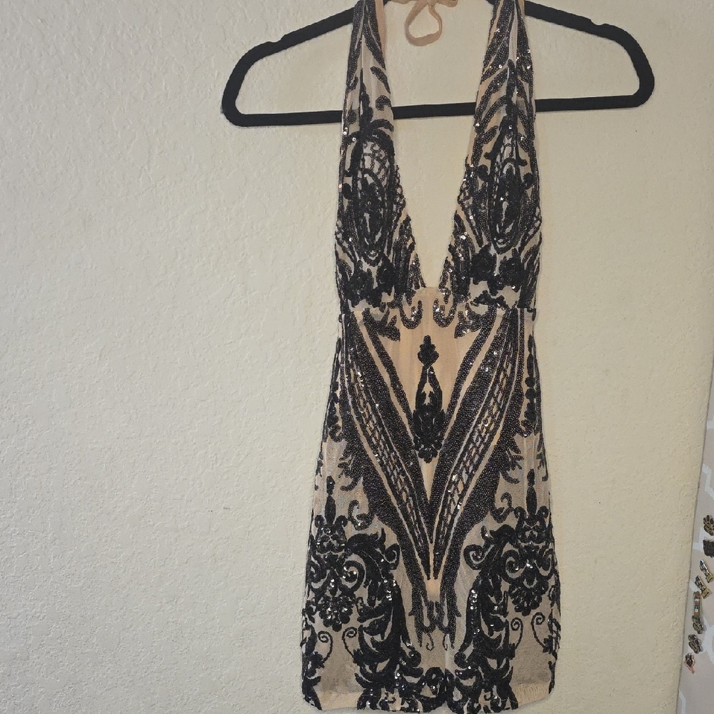 Banjul Black and Cream Backless Dress
